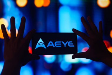 26 Ekim 2022, Brezilya. Bu resimde, AEye logosu akıllı telefon ekranında görüntülenir