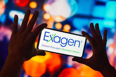 16 Kasım 2022, Brezilya. Bu resimde, Exagen logosu akıllı telefon ekranında görüntülenir