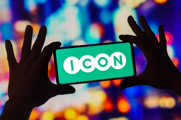 Kasım 2022 Brezilya Resimde Icon Plc Logosu Akıllı Telefon Ekranında — Stok fotoğraf