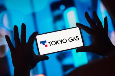 8 Ocak 2023, Brezilya. Bu resimde, Tokyo Gas logosu akıllı telefon ekranında gösteriliyor