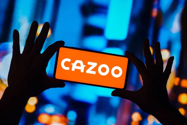 Января 2023 Года Бразилия Этой Иллюстрации Логотип Cazoo Показан Экране — стоковое фото
