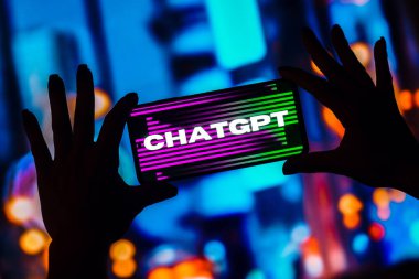 1 Şubat 2023, Brezilya. Bu resimde, ChatGPT (OpenAI) logosu akıllı telefon ekranında görüntülenir