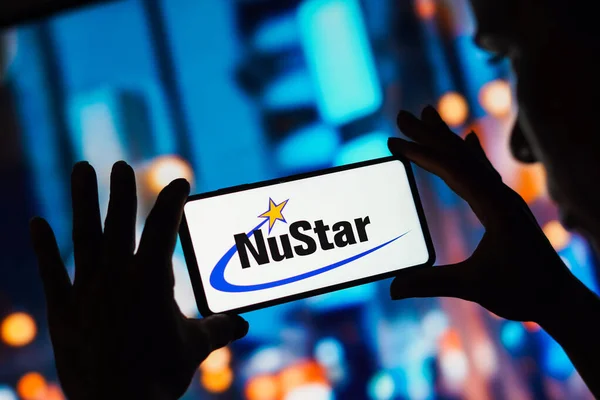 2023年3月14日 巴西在这张照片中 Nustar Energy 的标志显示在智能手机上 — 图库照片