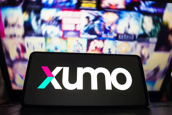 March 2023 Brazil Photo Illustration Xumo Play Logo Displayed Smartphone — Stock Photo, Image