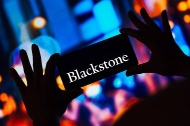 4 Mayıs 2023, Brezilya. Bu resimde, Blackstone Grubu logosu akıllı telefon ekranında gösteriliyor