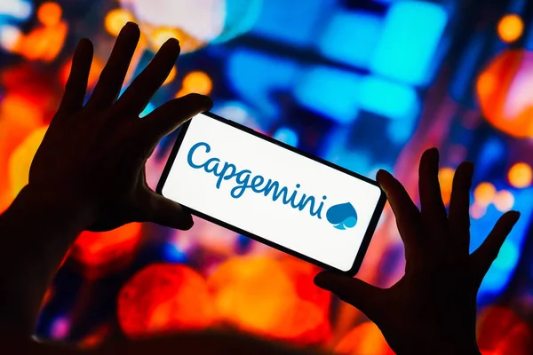 2023年5月4日 在这张照片中 Capgemini标志显示在智能手机屏幕上 — 图库照片