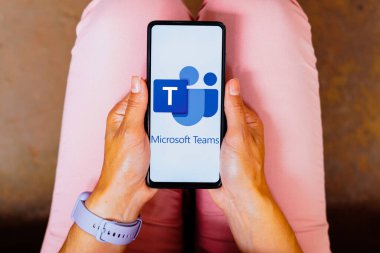 25 Mayıs 2023, Brezilya. Bu resimde, Microsoft Takım logosu akıllı telefon ekranında görüntülenir