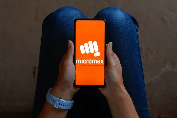 Czerwca 2023 Brazylia Tym Zdjęciu Logo Micromax Jest Wyświetlane Ekranie — Zdjęcie stockowe