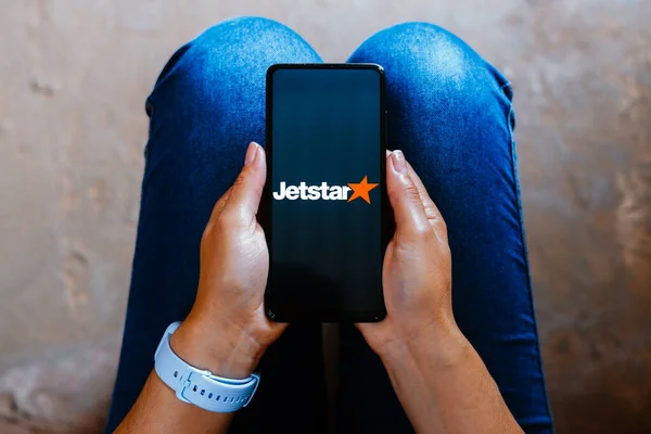 June 2023 Brazil Photo Illustration Jetstar Airways Logo Displayed Smartphone — Stock Photo, Image