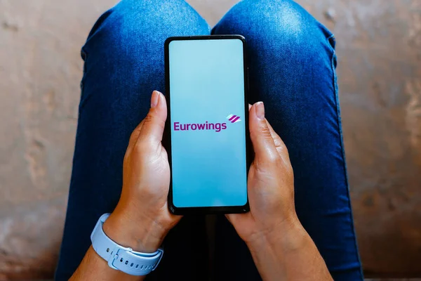 Haziran 2023 Brezilya Resimde Eurowings Logosu Akıllı Telefon Ekranında Görüntülenir — Stok fotoğraf