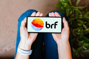 18 Haziran 2023, Brezilya. Bu resimde, BRF logosu akıllı telefon ekranında görüntülenir