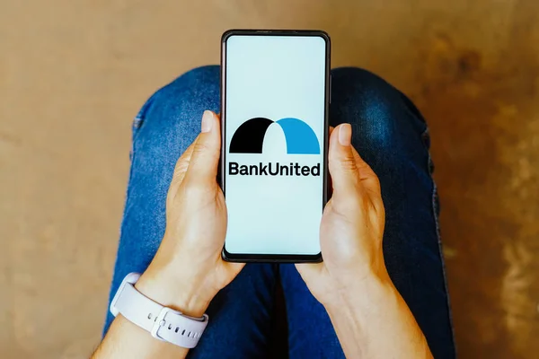 Ağustos 2023 Brezilya Resimde Bankunited Logosu Bir Akıllı Telefonda Görüntülendi — Stok fotoğraf