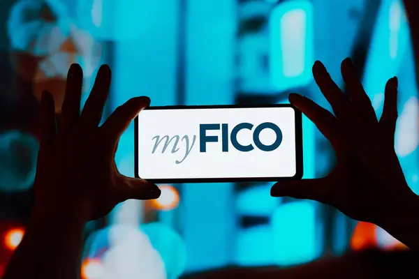 September 2023 Brasilien Den Här Fotoillustrationen Visas Myfico Logotypen Smartphone — Stockfoto