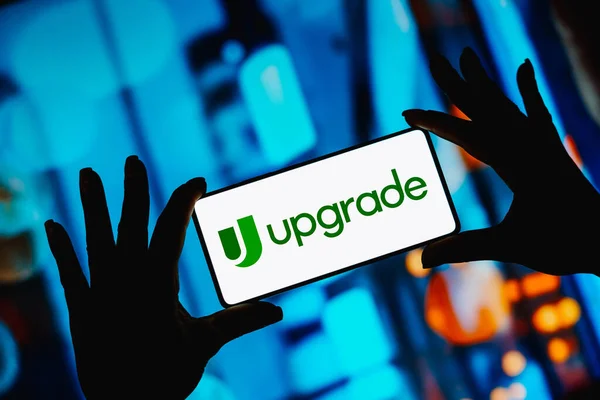 September 2023 Brazilië Deze Foto Illustratie Wordt Het Upgrade Logo — Stockfoto