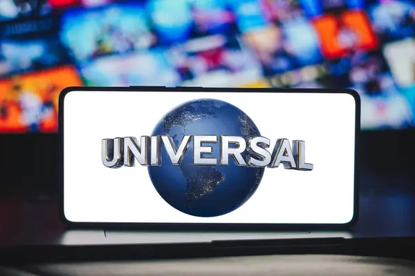 Aralık 2023 Brezilya Resimde Universal Stüdyoları Logosu Akıllı Telefon Ekranında — Stok fotoğraf