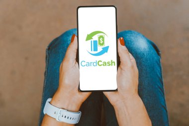 26 Aralık 2023, Brezilya. Bu resimde, CardCash logosu akıllı telefon ekranında gösteriliyor