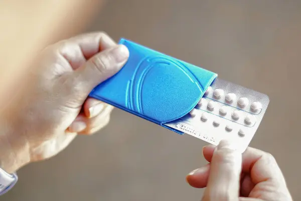 March 2024 Brazil Woman Holds Her Birth Control Pill Brazil — Stock Photo, Image