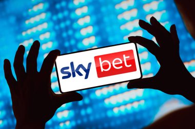 13 Nisan 2024, Brezilya. Bu resimde Sky Bet logosu akıllı telefon ekranında gösteriliyor.