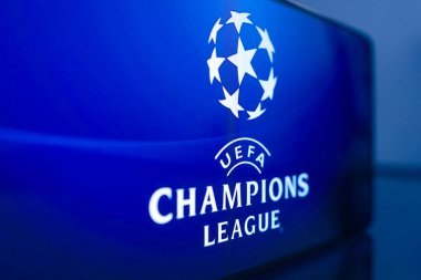 6 Mayıs 2024, Brezilya. Bu resimde UEFA Şampiyonlar Ligi logosu akıllı telefon ekranında gösteriliyor..