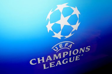 6 Mayıs 2024, Brezilya. Bu resimde, UEFA Şampiyonlar Ligi logosu bir TV ekranında gösterilmektedir..