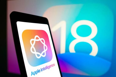 10 Haziran 2024, Brezilya. Bu resimde, Apple İstihbarat logosu akıllı telefon ekranında gösteriliyor. Apple WWDC 2024 'ü Apple Intelligence, AI aracı ve iPhone, iPad ve Mac ope' un yeni sürümleriyle geliştiricilere açtı.