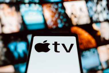 9 Temmuz 2024, Paraguay. Bu resimde, Apple TV logosu akıllı telefon ekranında gösteriliyor