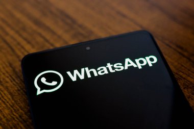15 Temmuz 2024, Paraguay. Bu resimde WhatsApp logosu akıllı telefon ekranında görüntülenir