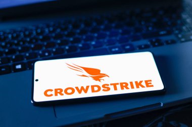 19 Temmuz 2024, Paraguay. Bu resimde, CrowdStrike Holding, Inc. logosu akıllı telefon ekranında gösteriliyor
