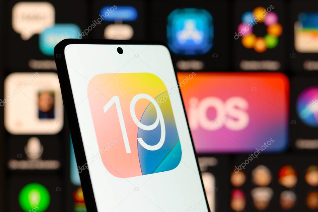 August 1, 2024, Paraguay. In this photo illustration, the iOS 19 logo is displayed on a smartphone screen
