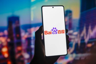 15 Ağustos 2024, Paraguay. Bu resimde, Baidu, Inc. logosu akıllı telefon ekranında gösteriliyor