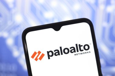 17 Ekim 2024, Portekiz. Bu resimde, Palo Alto Ağları logosu akıllı telefon ekranında görüntülenir