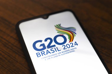 17 Ekim 2024, Portekiz. Bu resimde, 2024 G20 Rio de Janeiro zirvesi (G20 Brazil) akıllı telefon ekranında sergilenmektedir.