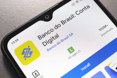 22 Ekim 2024, Brezilya. Bu fotoğraf illüstrasyonunda, Banco do Brasil uygulamasının logosu akıllı telefon ekranında gösterilir