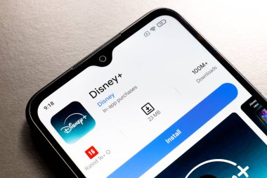 25 Ekim 2024, Brezilya. Bu resimde, Disney Plus uygulama logosu akıllı telefon ekranında görüntülenir.