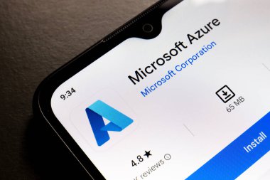 25 Ekim 2024, Brezilya. Bu fotoğraf illüstrasyonunda, Microsoft Azure uygulama logosu akıllı telefon ekranında görüntülenir