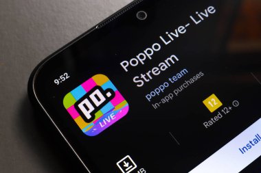 29 Ekim 2024, Portekiz. Bu resimde, Poppo Live uygulama logosu akıllı telefon ekranında gösteriliyor
