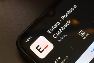 29 Ekim 2024, Brezilya. Bu resimde, Esfera Santander uygulamasının logosu akıllı telefon ekranında görüntülenir
