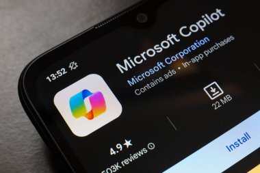 Microsoft Copilot uygulamasının logosu 21 Kasım 2024 'te Reno, Amerika Birleşik Devletleri' nde bir akıllı telefonun ekranında sergilenmektedir.