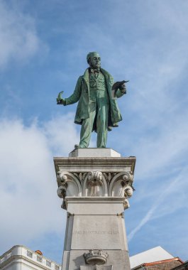 Coimbra, Portekiz - 11 Şubat 2020: Joaquim Antonio de Aguiar Heykeli Largo da Portagem Meydanı - Coimbra, Portekiz