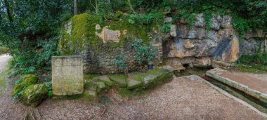 Coimbra, Portekiz - 11 Şubat 2020: Quinta das Lagrimas Gardens - Coimbra, Portekiz