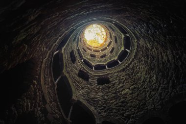 Sintra, Portekiz - 21 Şubat 2020 Quinta da Regaleira - Sintra, Portekiz
