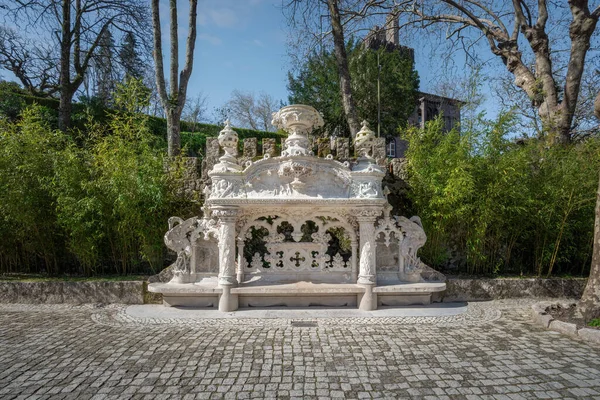 葡萄牙辛特拉 2020年2月21日 葡萄牙辛特拉昆塔 达雷加里拉花园的华丽长椅 — 图库照片