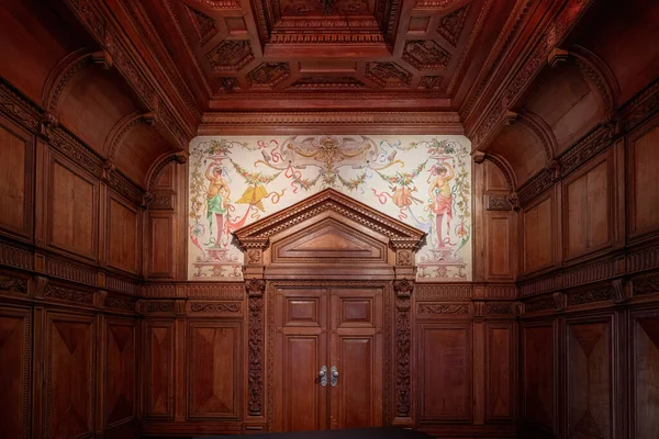 シントラ ポルトガル 2020年2月21日 キンタ レゲリラ宮殿のルネサンス様式の部屋 または訪問部屋 シントラ ポルトガル — ストック写真