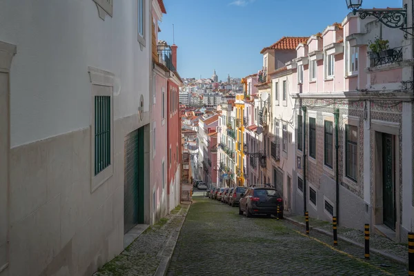 도시가 보이는 보이는 판테온 포르투갈의 리스본 — 스톡 사진