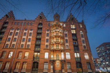 Brick Building at Speicherstadt warehouse district at night - Hamburg, Germany