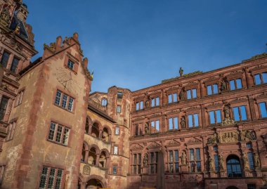 Heidelberg, Almanya - 19 Aralık 2019: Ottheinrich Wing (Ottheinrich Wing) Heidelberg Şatosu - Heidelberg, Almanya