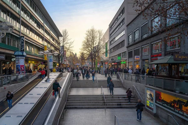 Stuttgart Tyskland Dec 2019 Konigstrasse Största Shoppinggata Stuttgart Tyskland — Stockfoto