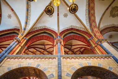 Bremen, Almanya - 7 Ocak 2020: Bremen Katedrali İç mimarisi - Bremen, Almanya