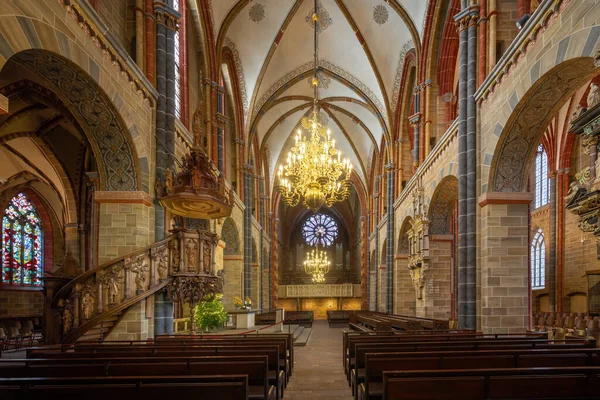 ブレーメン ドイツ 2020年1月7日 ブレーメン大聖堂の祭壇と身廊 ドイツ ブレーメン — ストック写真