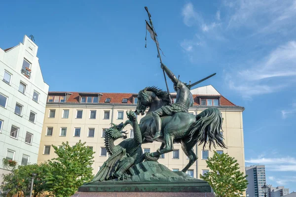 San Jorge Matando Estatua Del Dragón Berlín Alemania — Foto de Stock